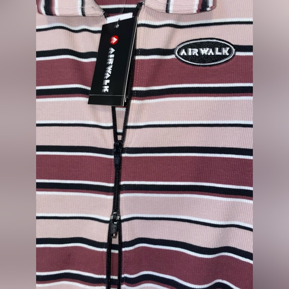 Airwalk crop top - Picture 3 of 3